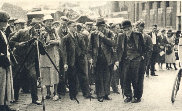 Klik voor de volgende foto