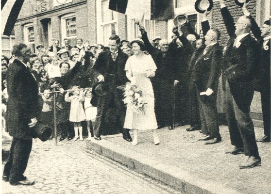 Klik voor de volgende foto
