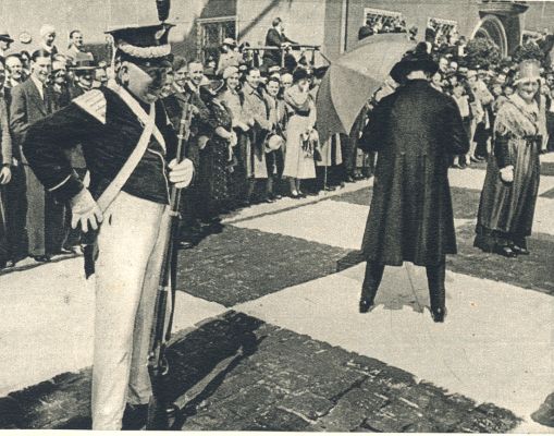Klik voor de volgende foto