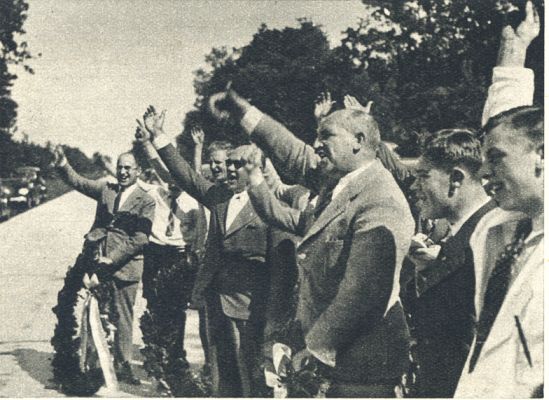 Klik voor de volgende foto