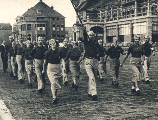 Klik voor de volgende foto