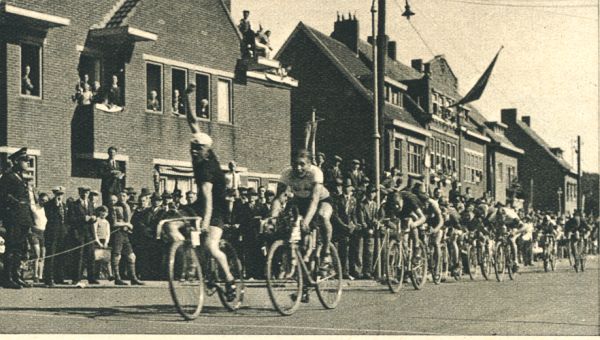 Klik voor de volgende foto