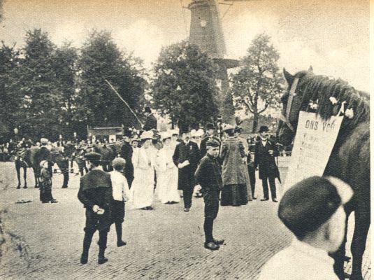 Klik voor de volgende foto