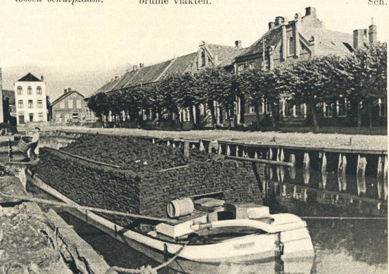 Klik voor de volgende foto