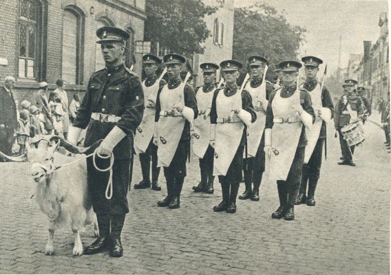 Klik voor de volgende foto