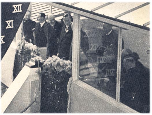 Klik voor de volgende foto
