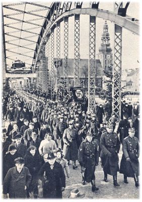 Klik voor de volgende foto