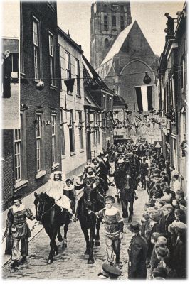 Klik voor de volgende foto