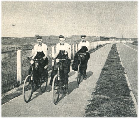 Klik voor de volgende foto