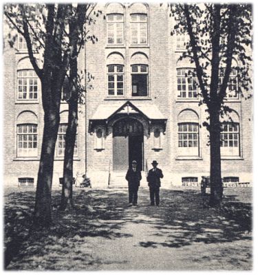 Klik voor de volgende foto