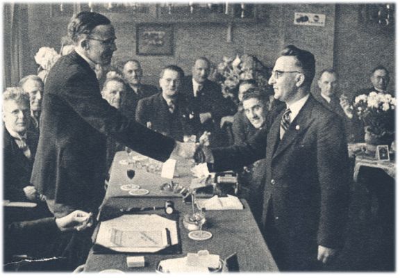 Klik voor de volgende foto