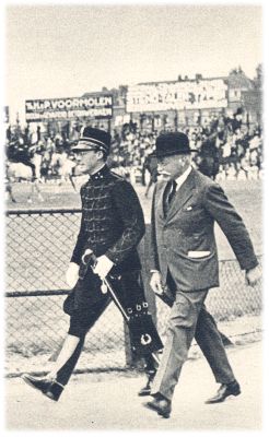 Klik voor de volgende foto