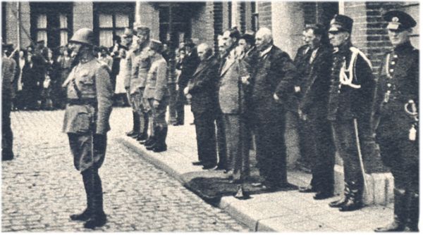 Klik voor de volgende foto
