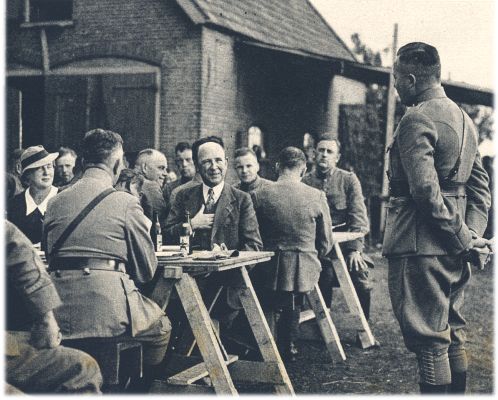 Klik voor de volgende foto