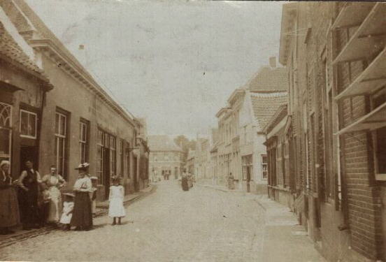 Klik voor de volgende foto