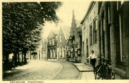 Klik voor de volgende foto
