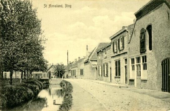 Klik voor de volgende foto