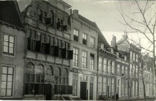 Klik voor de volgende foto